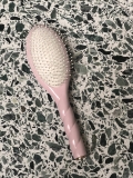 La Bonne Brosse N.04 The Miracle Detangling Scalp Brush - Pink